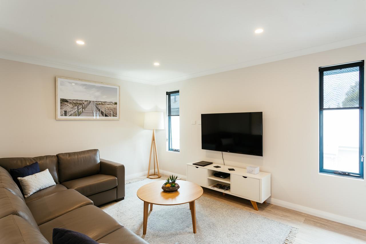 Dolphin Lodge Albany - Self Contained Apartments At Middleton Beach Bagian luar foto